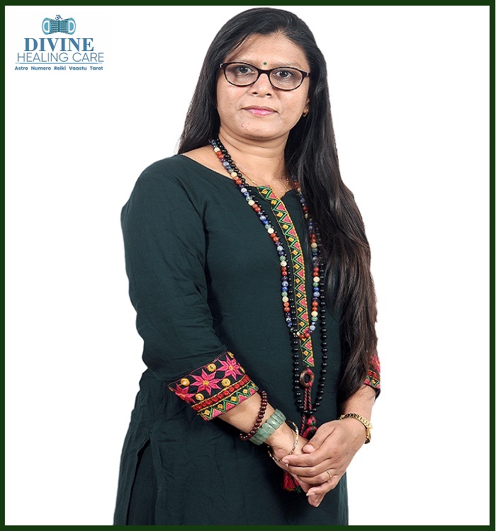 Horoscope is the Mirror of Destiny According to Best Lady Astrologer in Anand